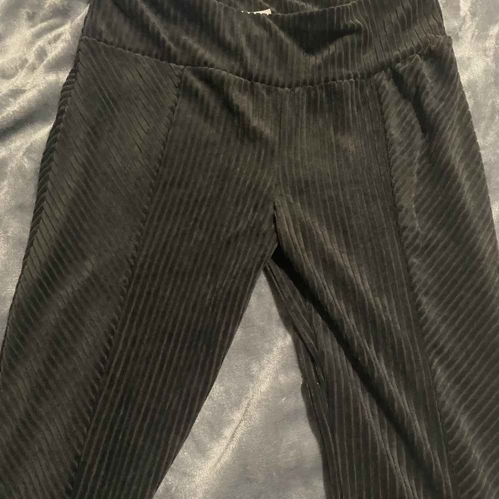Worn twice. Good condition.